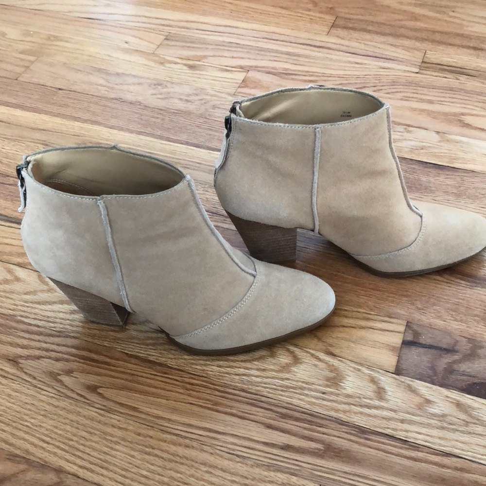 Enzo Angiolini booties